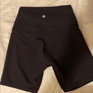 Black Lululemon biker shorts